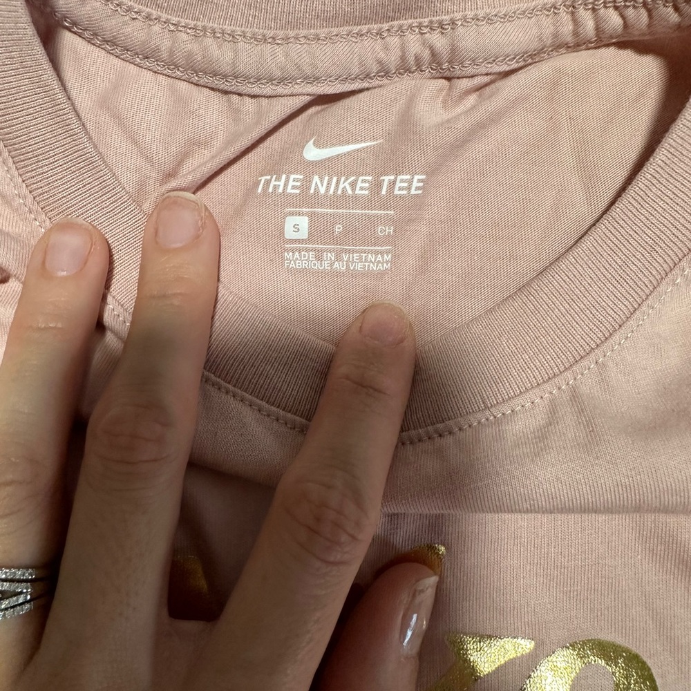 The Nike Tee - Picture 2 of 3